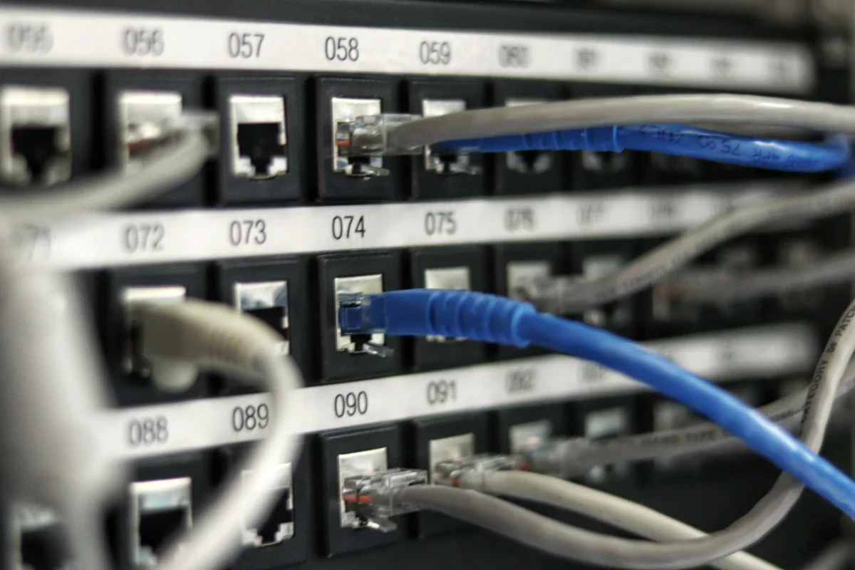 Detecting DNS Tunneling and High-Volume Data Exfiltration with Sentinel KQL