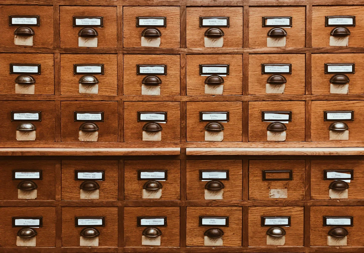 Detecting Shadow IT and Massive Cloud Storage Uploads in Enterprise Networks